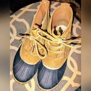 Sorel Tan and Black Duck Boots